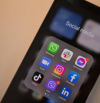 Applications de réseaux sociaux sur smartphone – outils utilisés en marketing digital